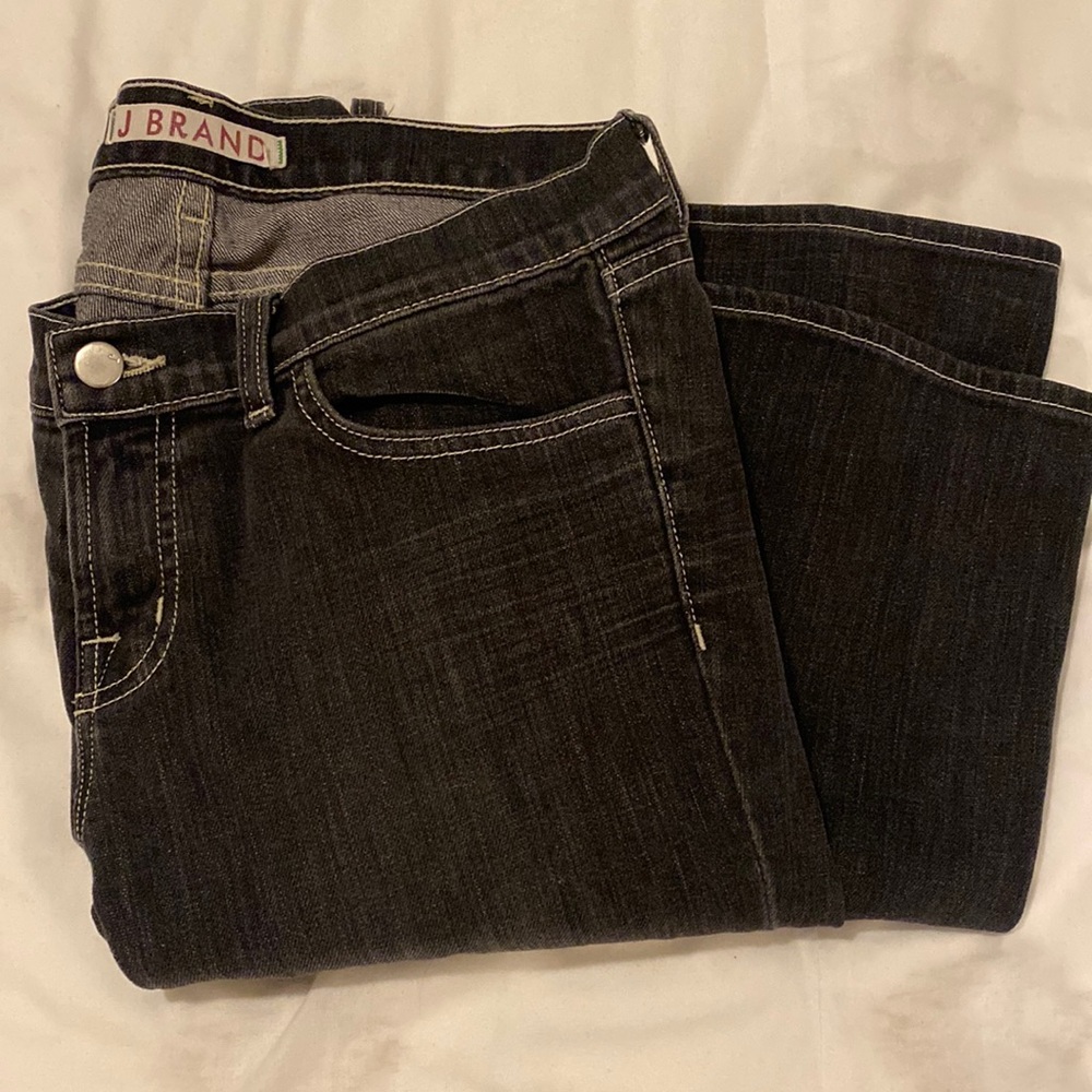 Like New J Brand bootcut jeans. Sz 29